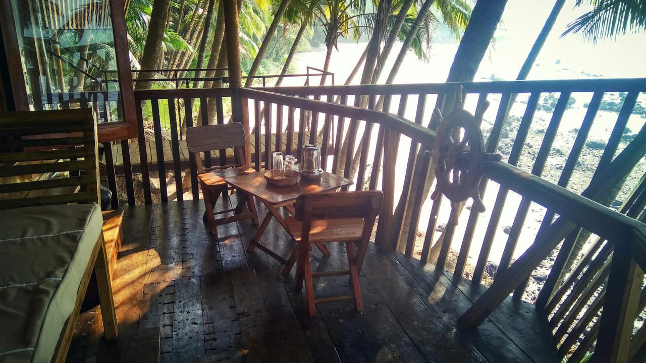 Belantara Beach Front Hotel Vengurla Esterno foto